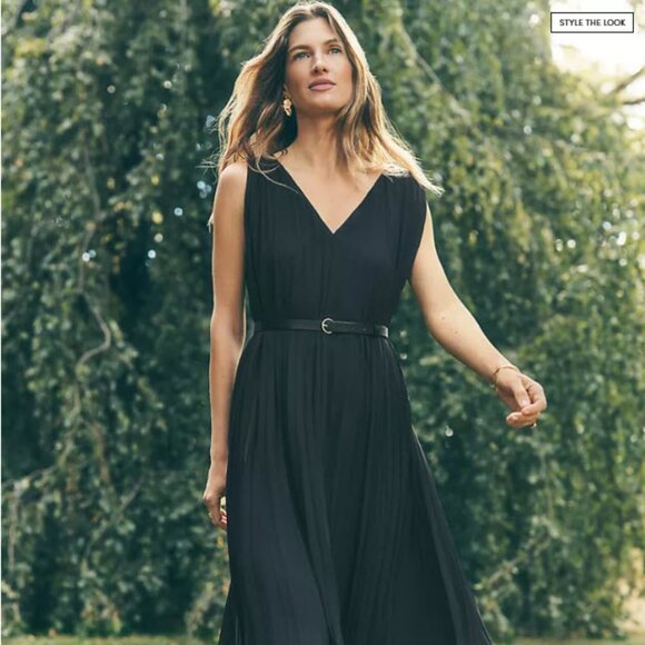 Black Flowing Pleated Ann Taylor Dress - Picture 1 of 4